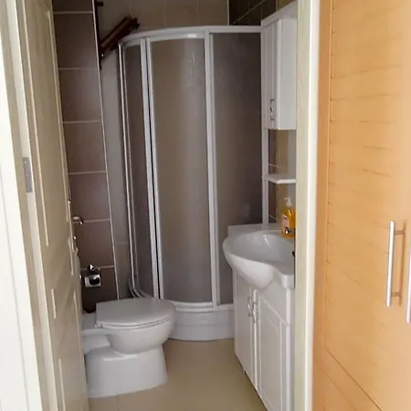 Sirman Bed & Breakfast 3*