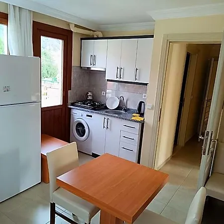 Sirman Bed & Breakfast 3*